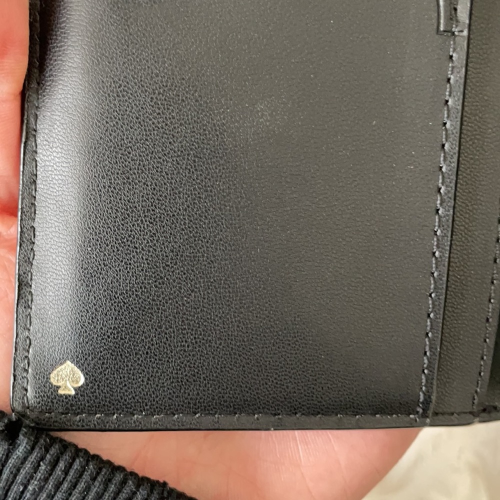Kate Spade Wallet - Picture 5 of 8